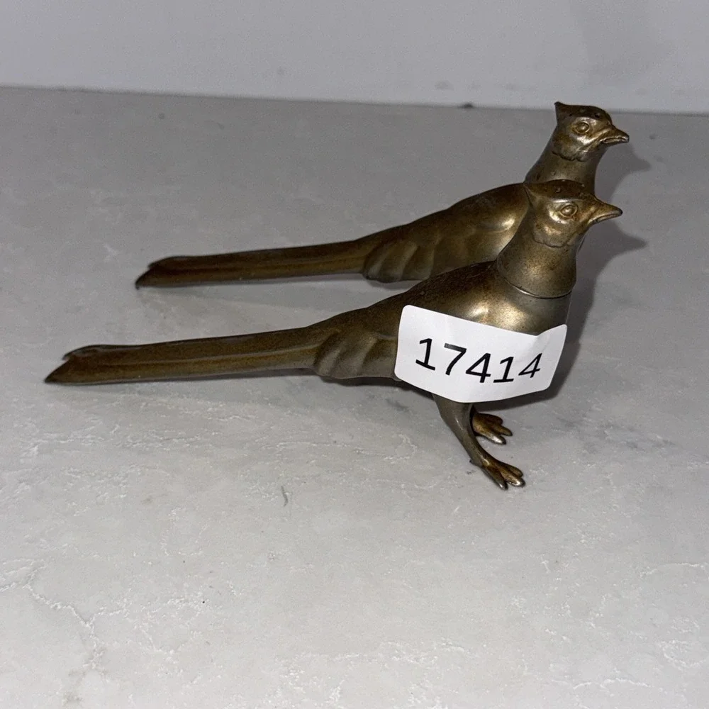 VINTAGE S&P SALT AND PEPPER SHAKER SET SILVER TONE METAL PAIR PHEASANT BIRDS